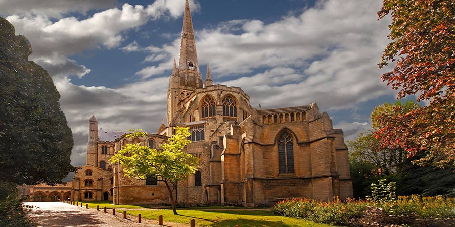 Touring the Old Town of Norwich